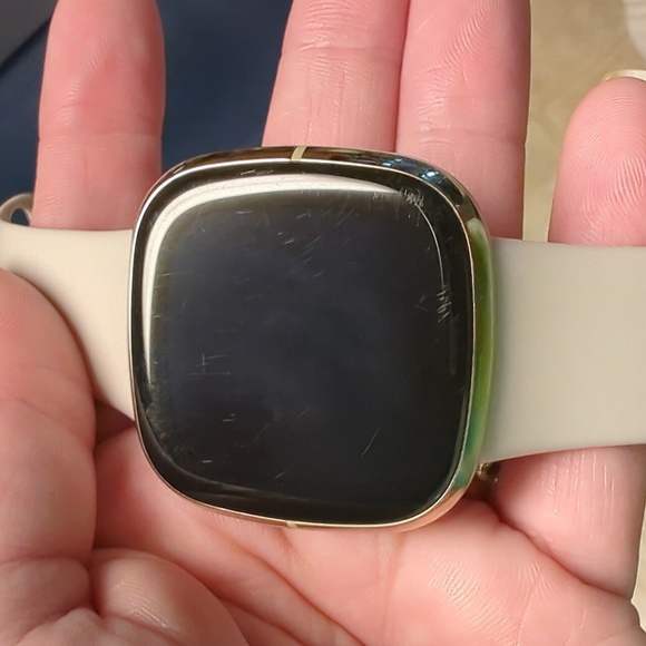 Fitbit Sense - Picture 2 of 4